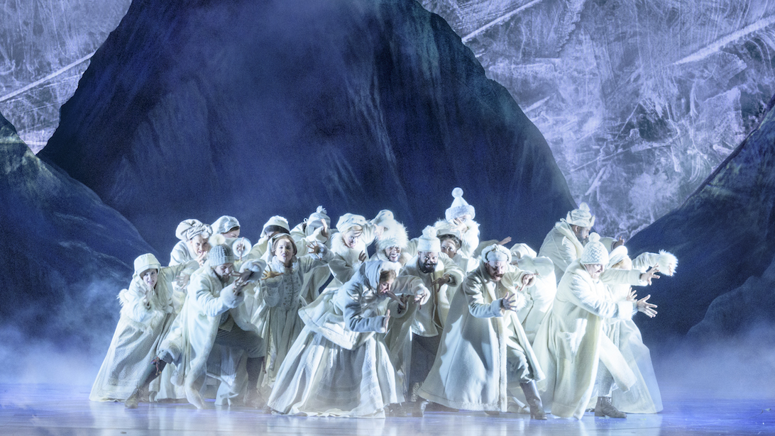 The Total Cast Of The Frozen Broadway Seems To Be More Than 40 People